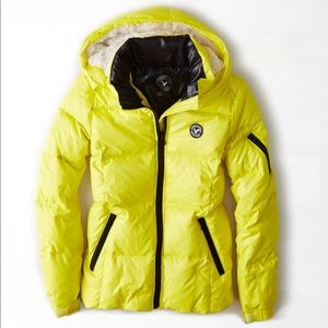 NWOT AE Neon Yellow Get Down Hooded Puffer Jacket